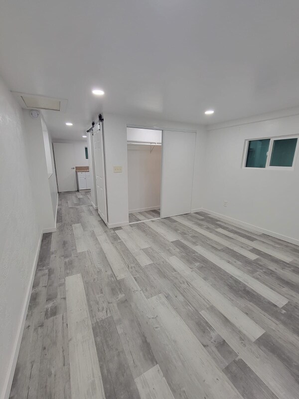 Foto del edificio - 571 Tilling Way