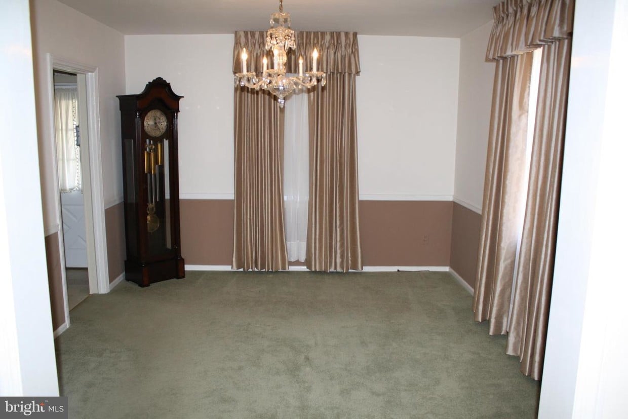 Primary Photo - 106 Sipple Ave