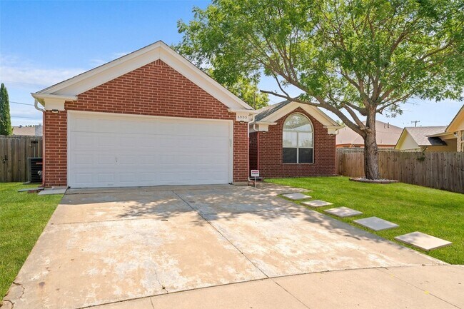 Foto del edificio - 6903 Hawaii Ln