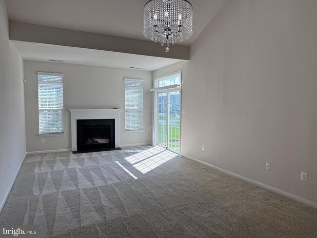 Building Photo - 5363 Yellow Birch Wy