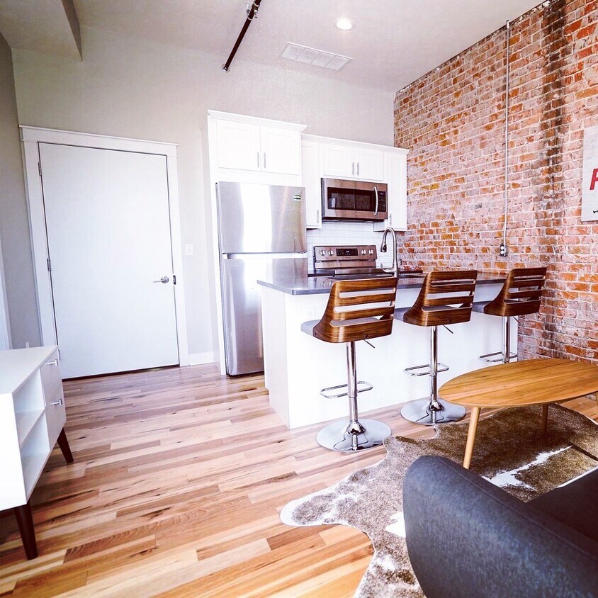 Foto principal - 322 N Pine St