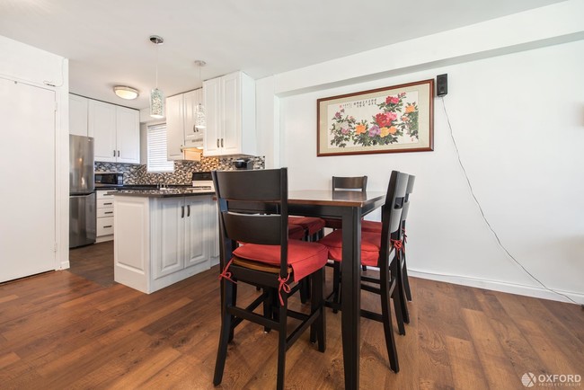 Building Photo - 230 East 79th Street