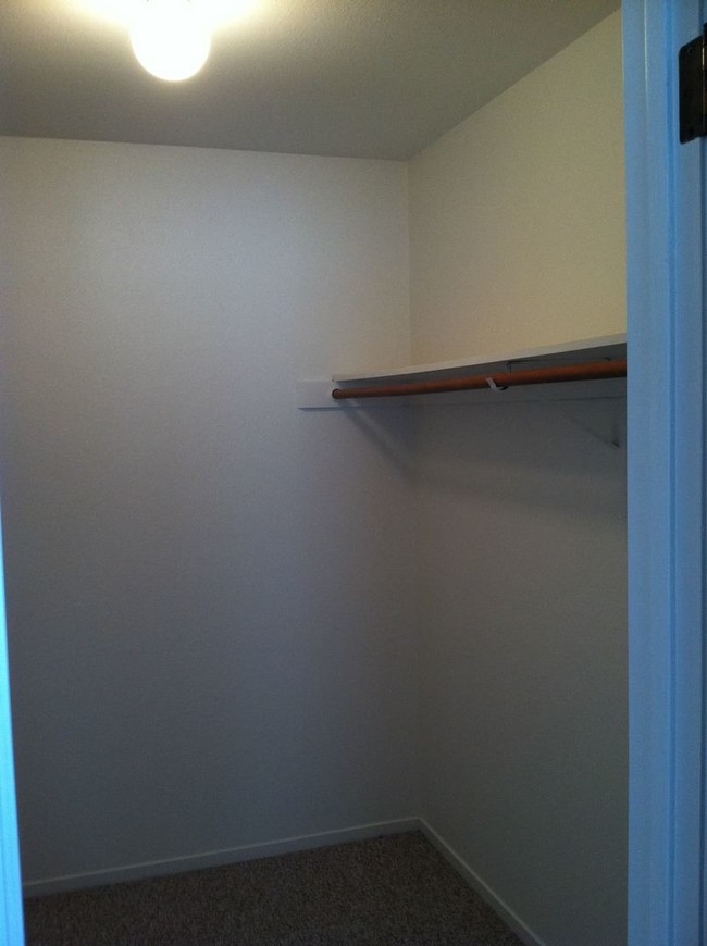 Building Photo - 2 br, 1 bath House - 1048 Baden Avenue