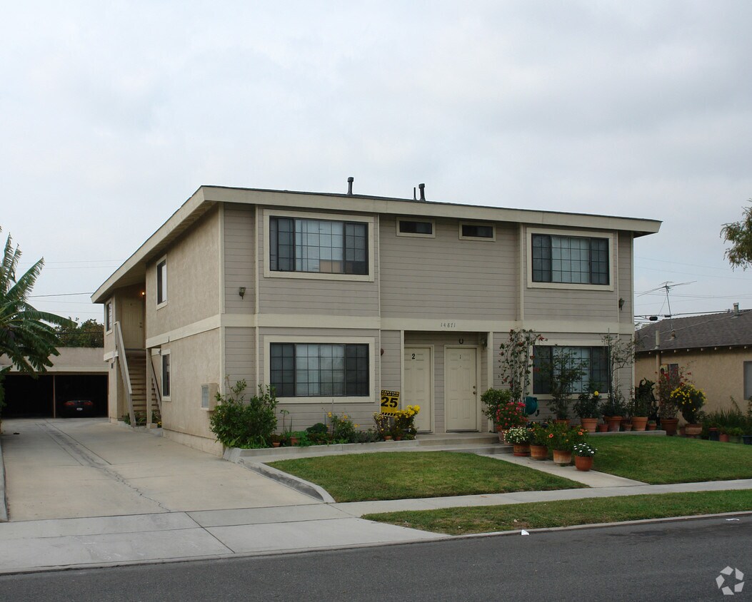Foto principal - 14871 Jackson St