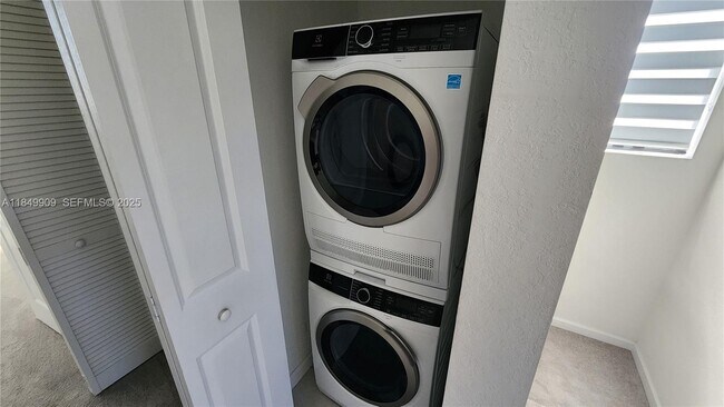 Foto del edificio - 12897 SW 234th St