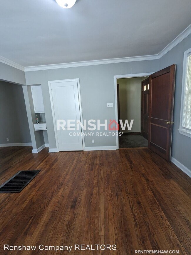 Foto del edificio - 2 br, 1 bath House - 3324 Rosamond Ave