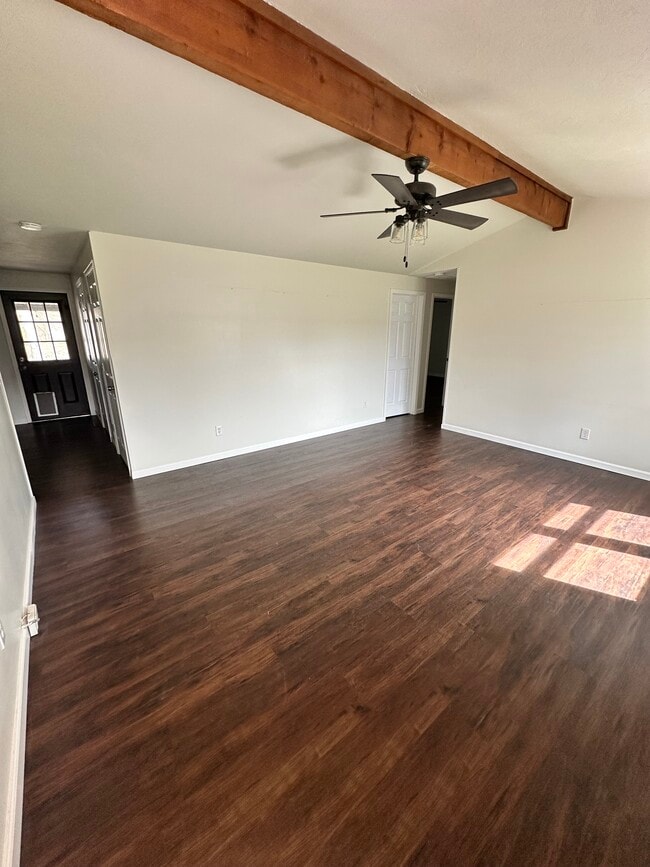 Building Photo - 413 W Elm St