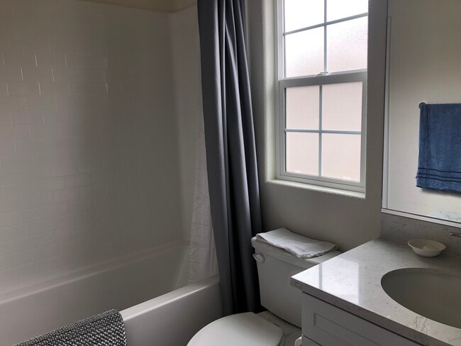Building Photo - 288 Scarlett Cir