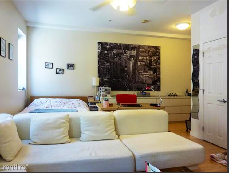 Primary Photo - Studio, 1 bath Condo - 330 Summit Ave Unit...