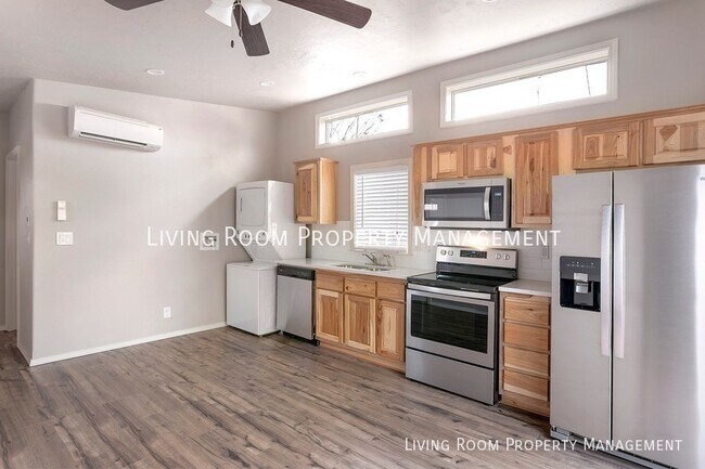 Foto del edificio - Affordable and Cozy ADU ready for move in!