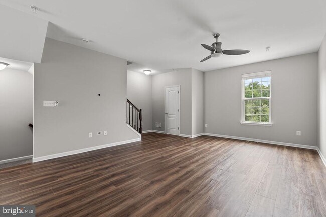Foto del edificio - 9442 Adelaide Ln