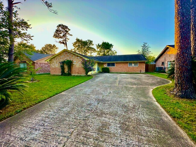 Foto del edificio - 7238 Woodfern Dr