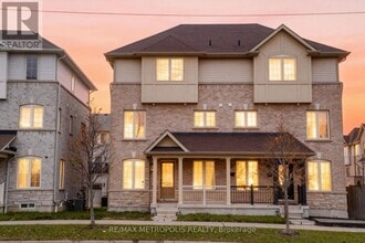 Building Photo - 896 Audley Rd S