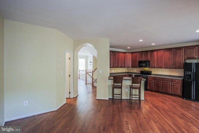 Building Photo - 6513 Trask Terrace