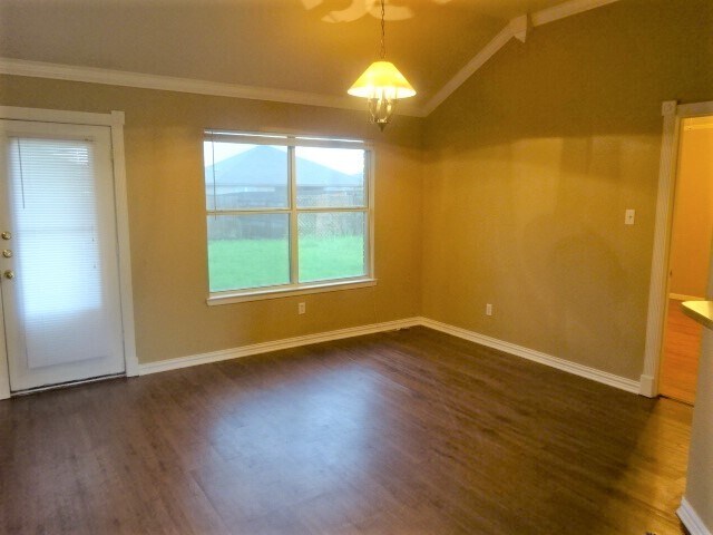 Foto del edificio - 106 James Loop