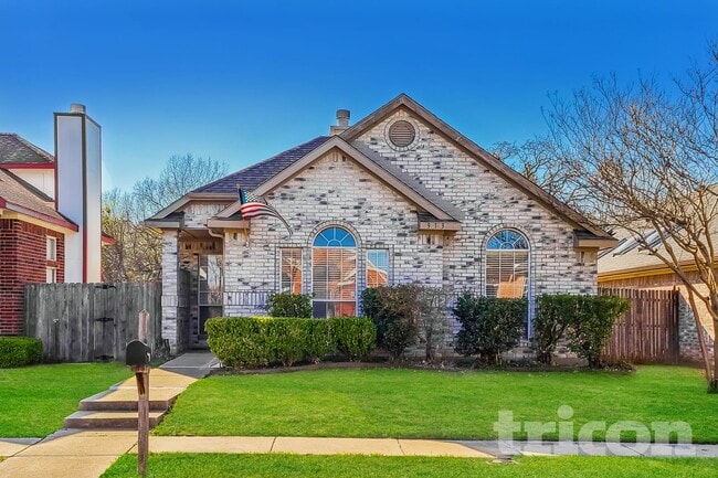 Building Photo - 913 Remington Trail