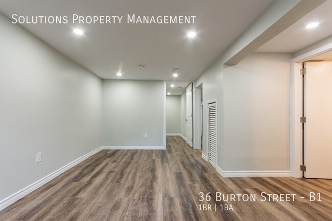 Building Photo - **Spacious Basement Unit w/ Lots of Storage!**