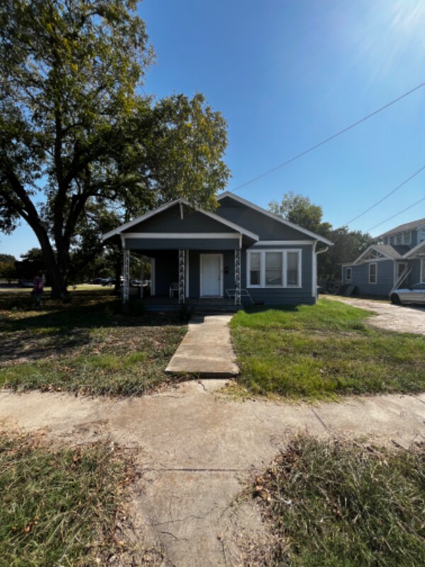 Primary Photo - 1609 W 2nd Ave