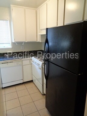 Building Photo - 2 Bedroom Santa Rosa Apartment for rent