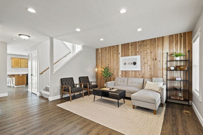 Foto del edificio - 753 SE Boysen Ln