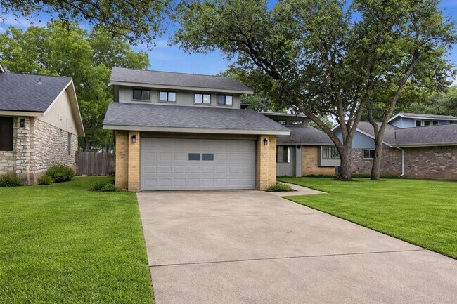 Foto del edificio - 4801 Rustown Dr