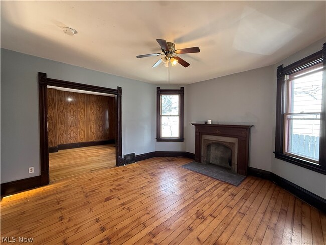 Foto del edificio - 3860 W 37th St