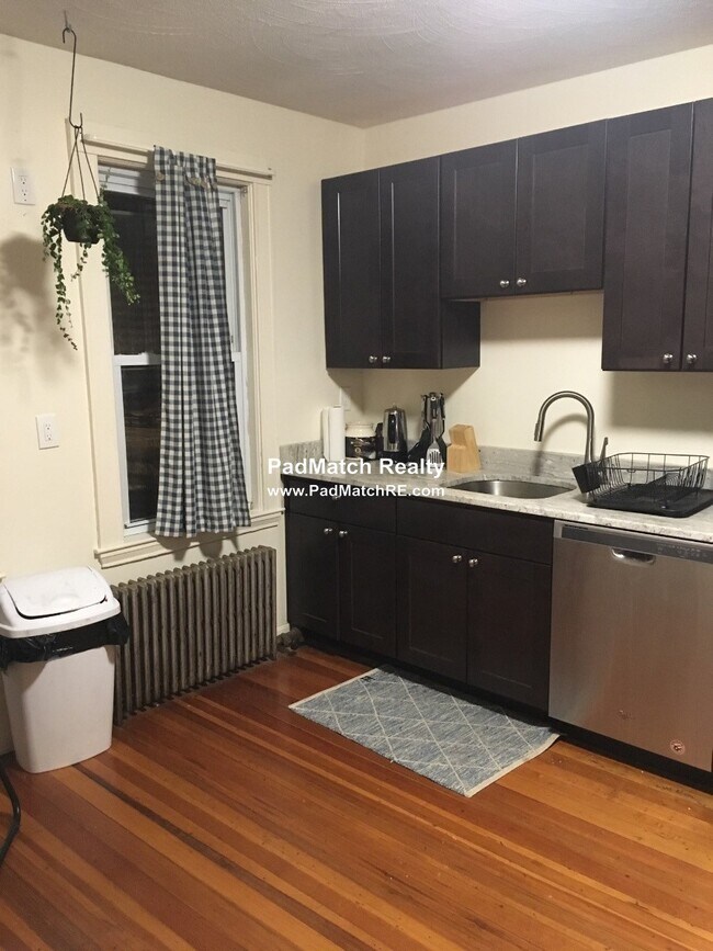 Foto del edificio - 333 Alewife Brook Pkwy