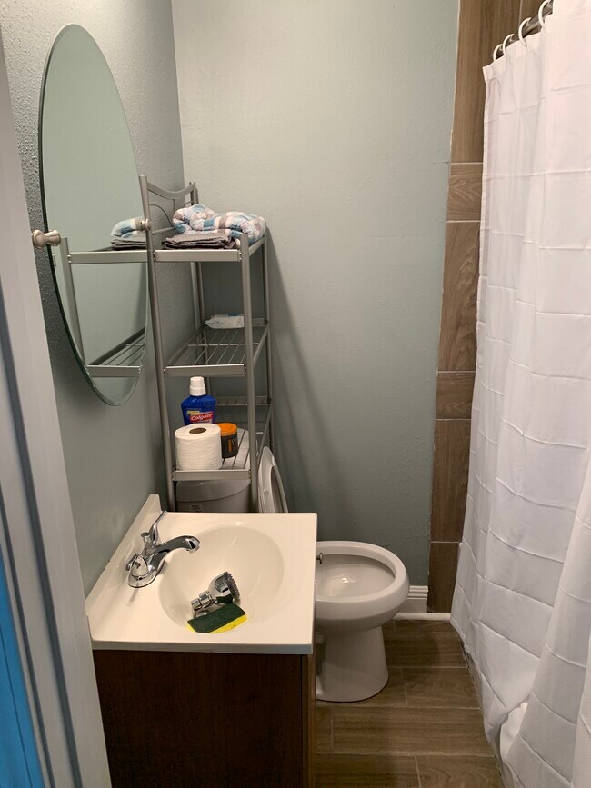 Foto del edificio - 3219 Fern St