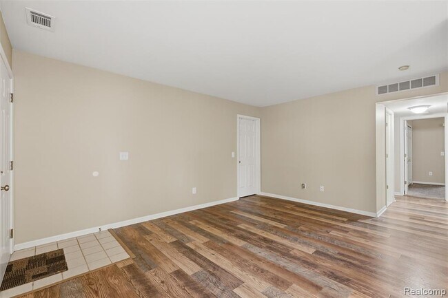 Building Photo - 27729 Harrison Woods Ln