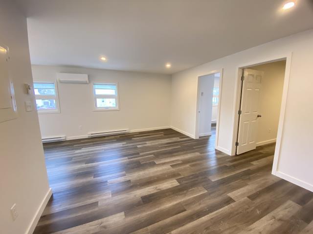 Photo du bâtiment - 84 Dufferin Ave