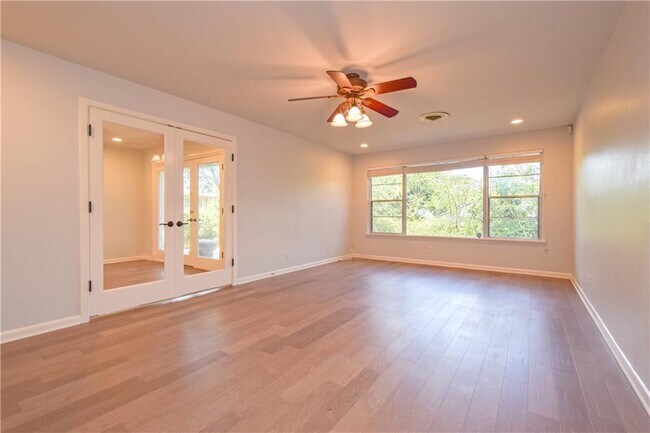 Foto del edificio - 5003 Westview Dr