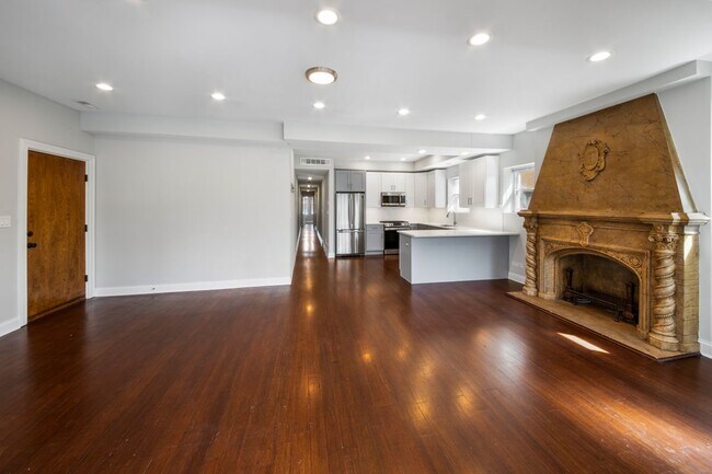 Foto del edificio - 4637 N Dover St