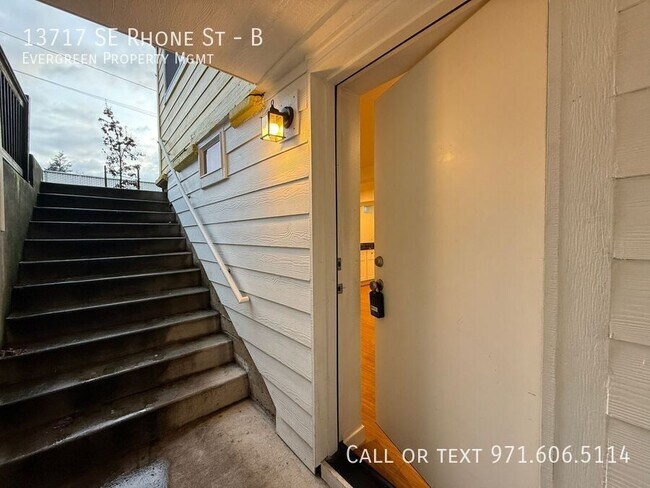 Foto del edificio - 13717 SE Rhone St