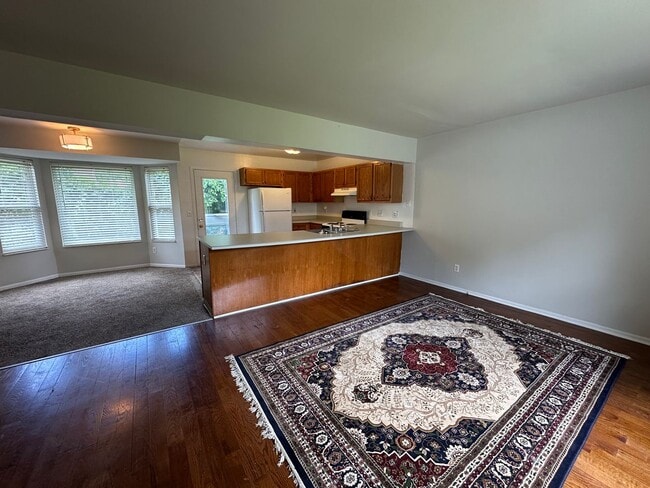 Building Photo - Delhi- Spacious 3 bedroom 2 bath in OHSD