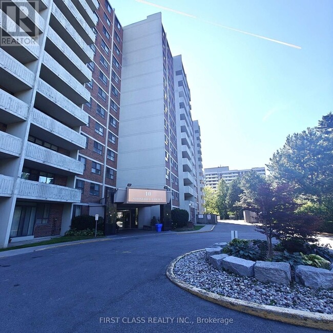 Building Photo - 10-1410 Stonehill Ct