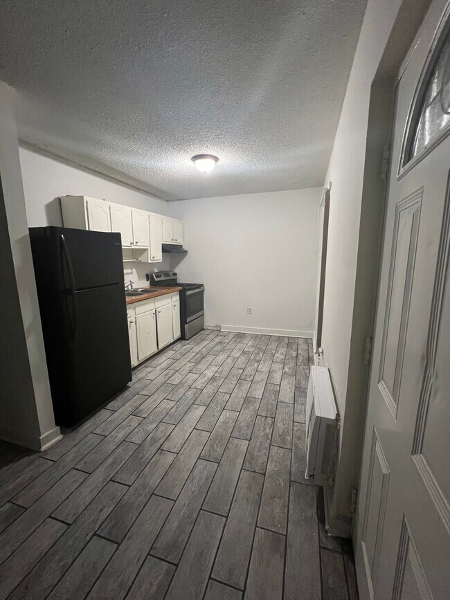 Foto del edificio - 636 N 39th St