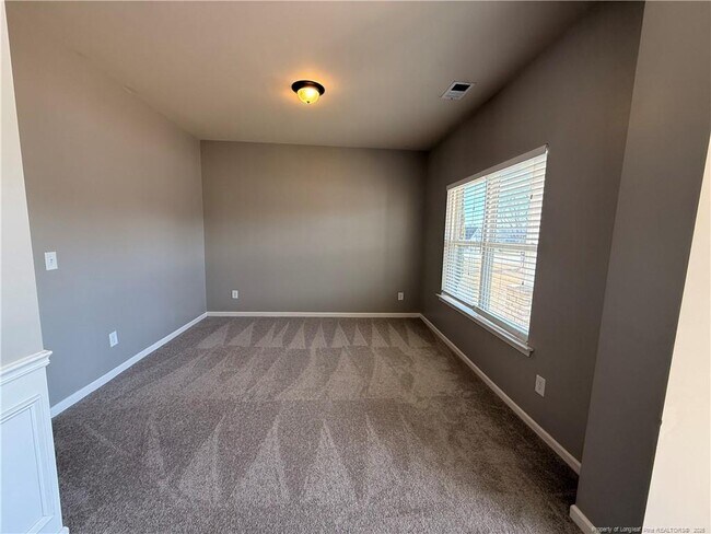 Foto del edificio - 16 Fort McClary Ct