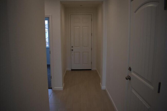 Building Photo - 4622 Irma Dr