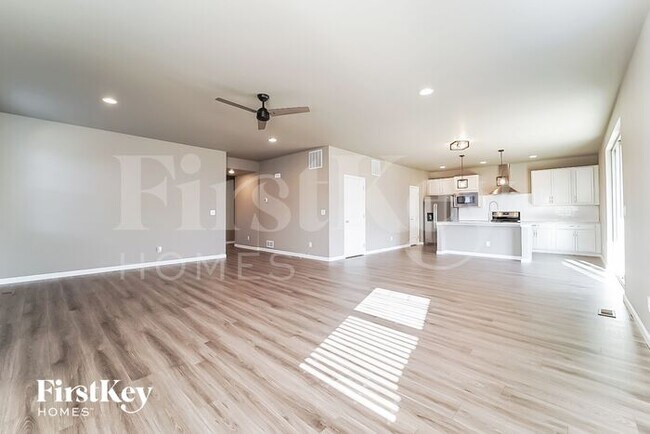 Foto del edificio - 26850 East Cedar Avenue