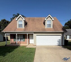 Building Photo - 1415 Owasa Trail