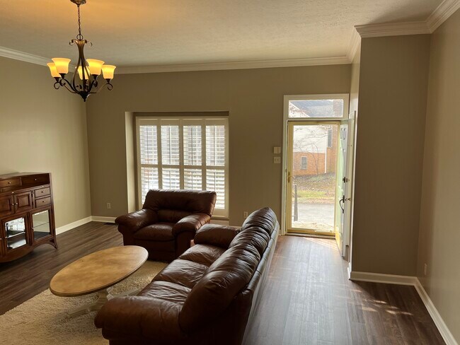 Living Room - 2 - 920 Glennshire Dr