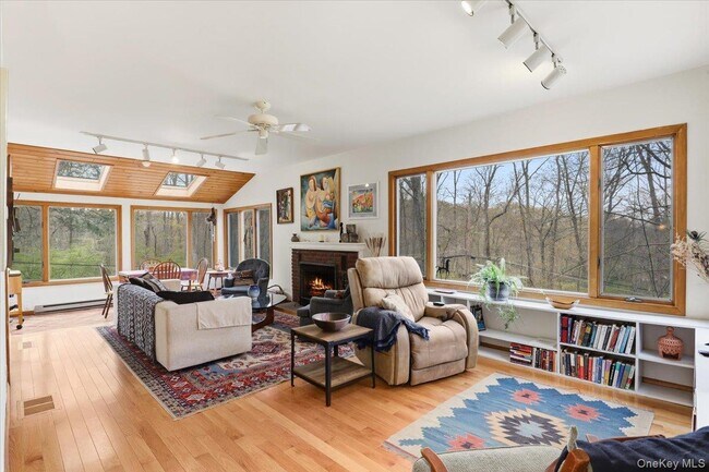 Foto del edificio - 1 Branch St