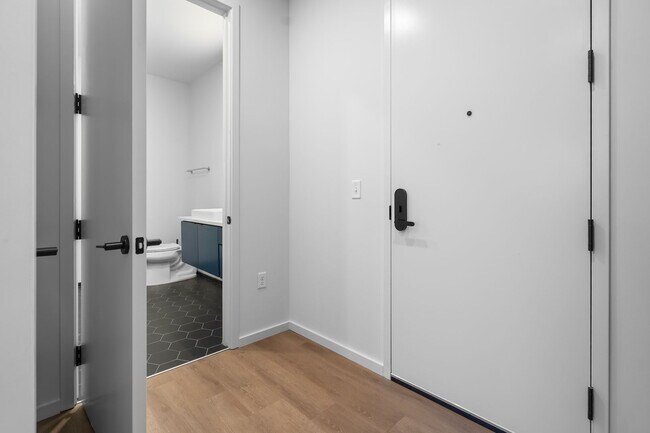 Foto del edificio - 500 Merritt Ave