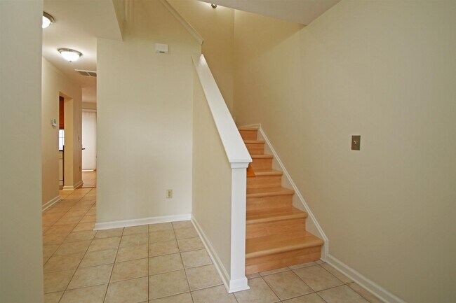 Foto del edificio - 2411 Avonlea Ln
