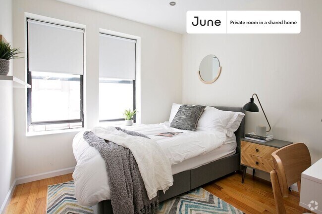 Building Photo - Private bedroom in 4 bed/2 bath Home