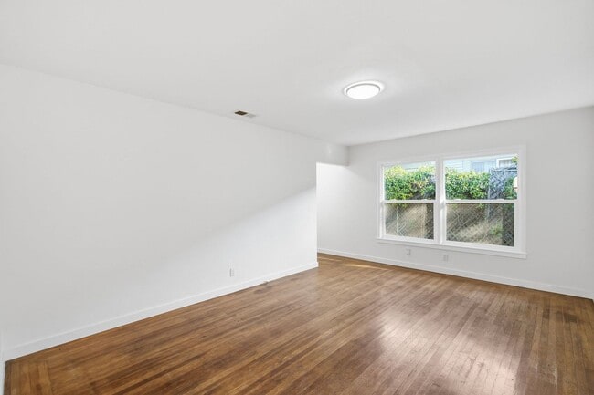 Foto del edificio - 541 Jackson Ave