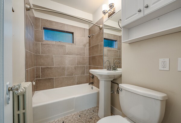 Foto del edificio - 5026 22nd Ave NE