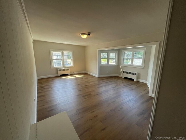 Building Photo - 33 Main St