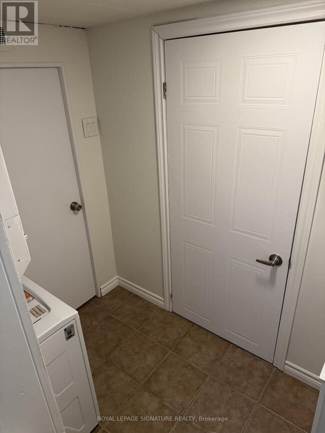 Building Photo - 352 Highland Ave