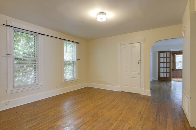 Living room - 2517 Monroe St NE